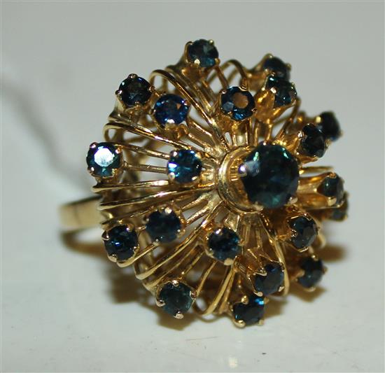 18K gold and sapphire dress ring(-)